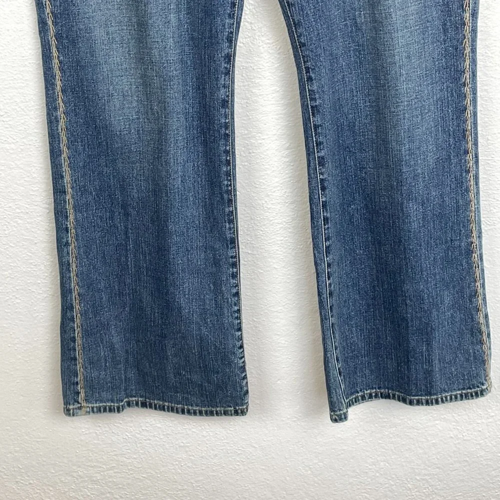 Ralph Lauren Jeans Co Women's Medium Wash Embroidered Boot Cut Jean - Picture 3 of 5